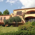 Chrysalis Bay Ξενοδοχείο με διαμερίσματα Πόρτο Τσέρβο