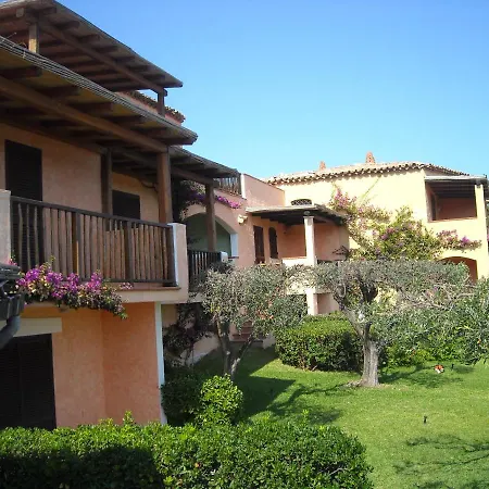 Chrysalis Bay Aparthotel 3*