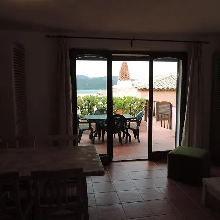 Chrysalis Bay Aparthotel *