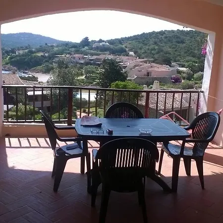 Apartahotel Chrysalis Bay 3*