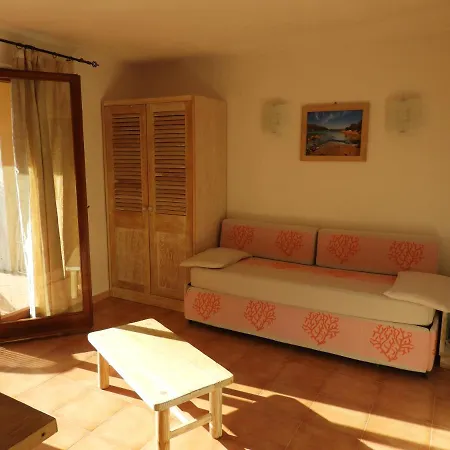 Chrysalis Bay Apartahotel 3*