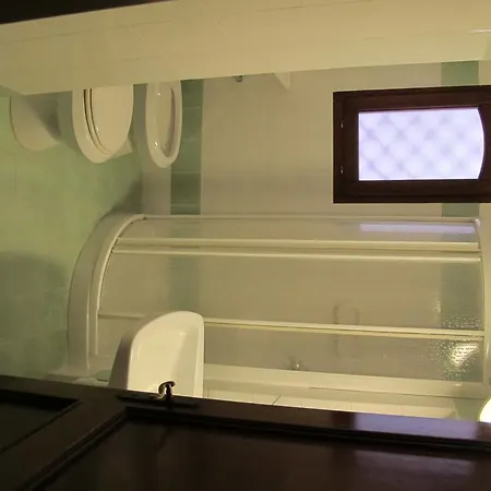 Chrysalis Bay Apart Otel